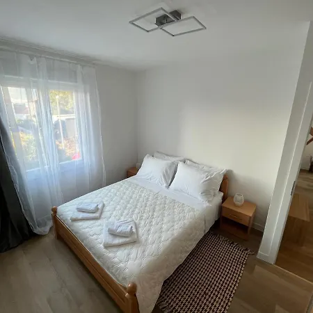 Apartment Tim